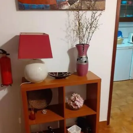 36 Alfazema Apartament *