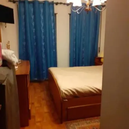 36 Alfazema Apartament *